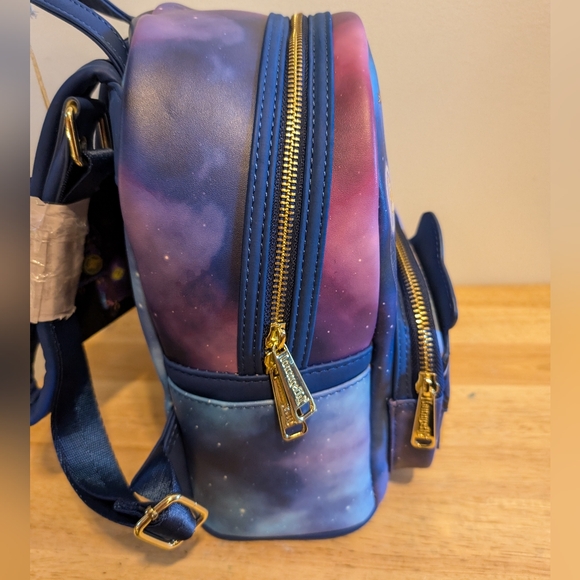 Loungefly Backpack Glow In the Dark Marvel Doctor Strange Multiverse Madness - Picture 5 of 5